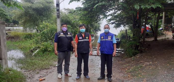 งานป้องกันและบรรเทาสาธารณภัย สำนักปลัด ร่วมกับ กอ.รมน.จังหวัดหนองบัวลำภู ลงพื้นที่สำรวจอุทกภัย บ้านท่าศิลา ม.6 ตำบลบ้านค้อ อำเภอโนนสัง จังหวัดหนองบัวลำภู
