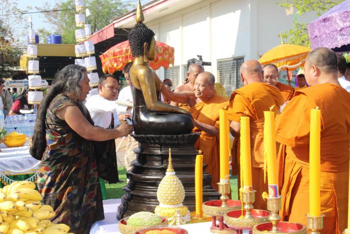 วันที่ ๒๒ กุมภาพันธ์ ๒๕๖๗ เทศบาลตำบลบ้านค้อ เข้าร่วมกิจกรรมรำบวงสรวงศาลหลักเมืองและจัดนิทรรศการเพื่อส่งเสริมประชาสัมพันธ์การท่องเที่ยว สินค้า OTOP ในชุมชน ประจำปี ๒๕๖๗