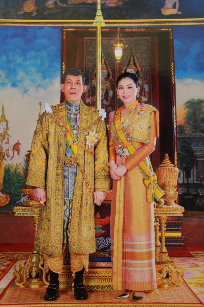 มอบพระฉายาลักษณ์ในหลวงรัชกาลที่ 10